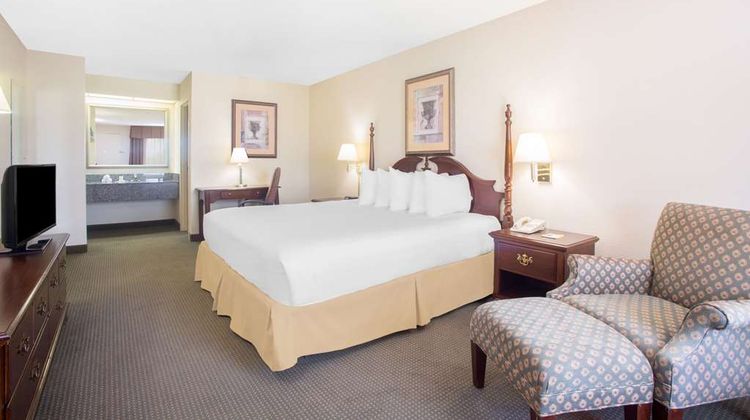 Days Inn Metter Room
