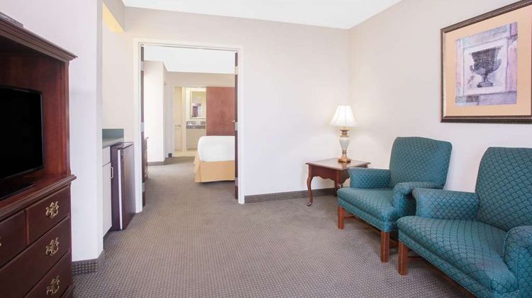 Days Inn Metter Room