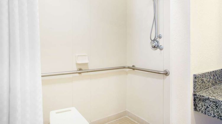 Days Inn Metter Room