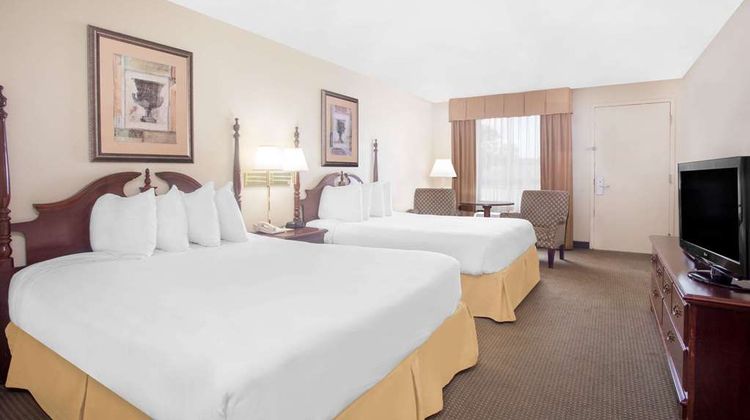 Days Inn Metter Room