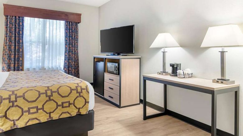 <b>Baymont Inn & Suites Kennesaw Room</b>. Images powered by <a href="https://iceportal.shijigroup.com/" title="IcePortal" target="_blank">IcePortal</a>.