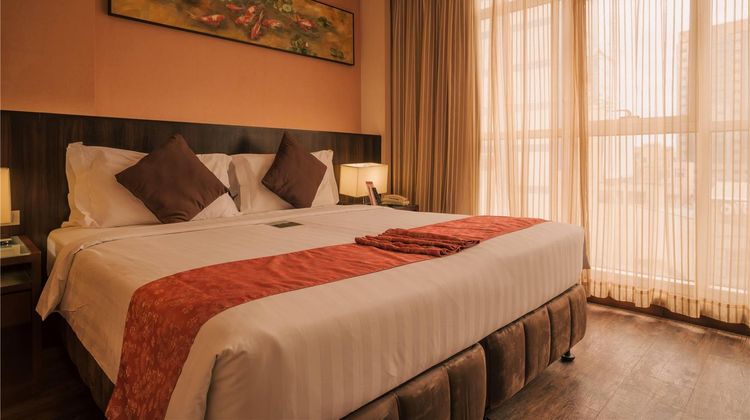 Ramada Manila Central Suite