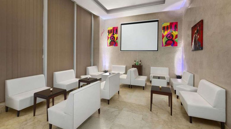 <b>Ramada Encore Tangier Restaurant</b>. Images powered by <a href="https://iceportal.shijigroup.com/" title="IcePortal" target="_blank">IcePortal</a>.