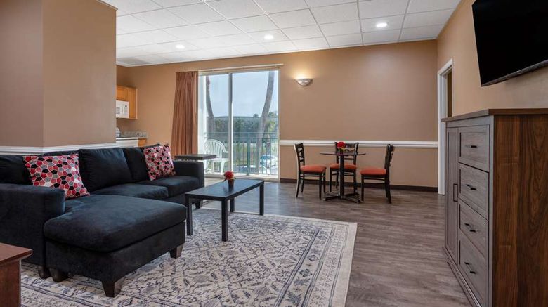 <b>Travelodge of Lakeland Suite</b>. Images powered by <a href="https://iceportal.shijigroup.com/" title="IcePortal" target="_blank">IcePortal</a>.