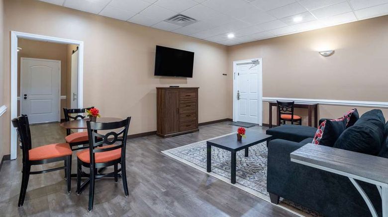 <b>Travelodge of Lakeland Suite</b>. Images powered by <a href="https://iceportal.shijigroup.com/" title="IcePortal" target="_blank">IcePortal</a>.
