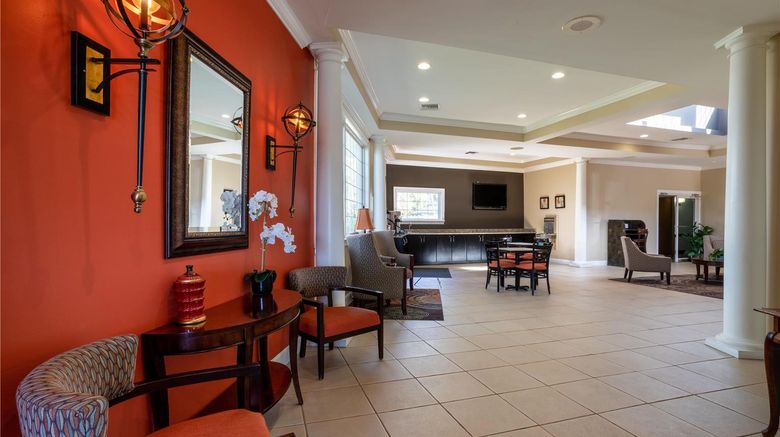 <b>Travelodge of Lakeland Lobby</b>. Images powered by <a href="https://iceportal.shijigroup.com/" title="IcePortal" target="_blank">IcePortal</a>.