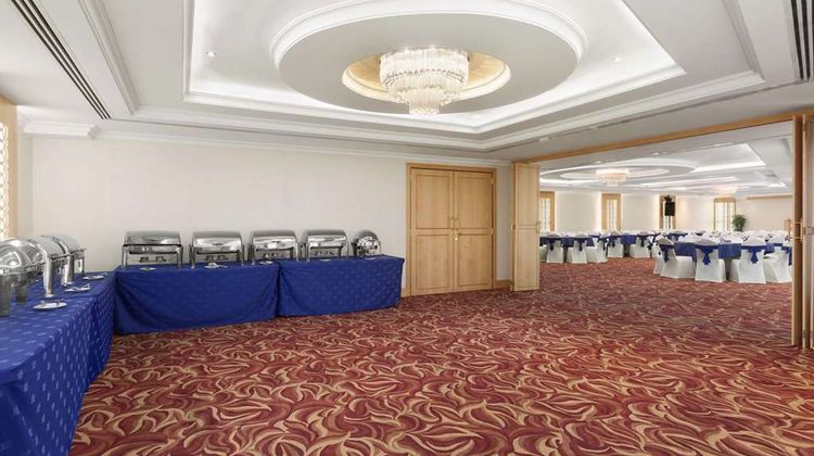 Royal Ascot Hotel Apartments Meeting