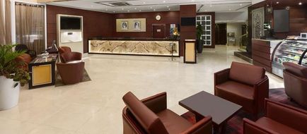 Royal Ascot Hotel Apartments Lobby