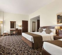 Royal Ascot Hotel Apartments Room