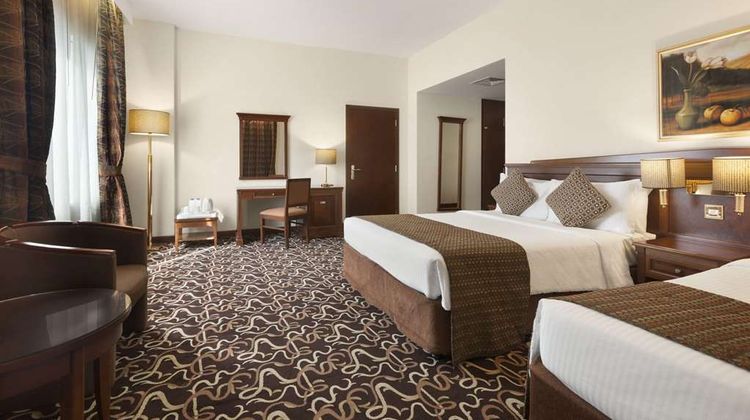 Royal Ascot Hotel Apartments Room