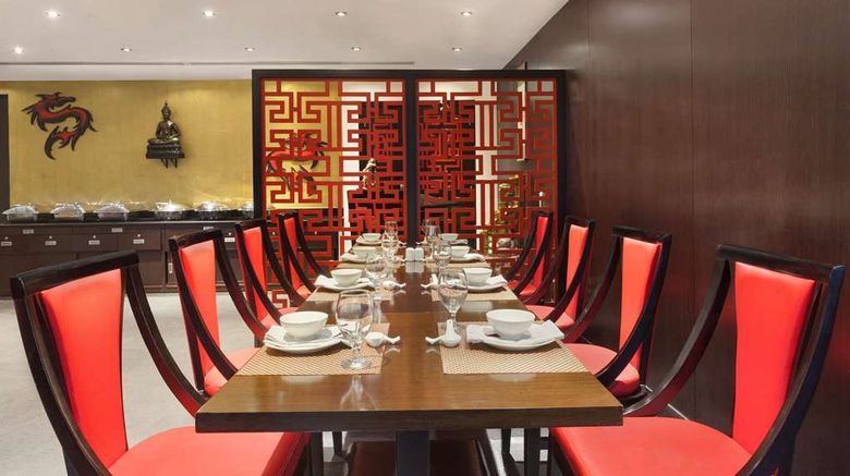 <b>Royal Ascot Hotel Apartments Restaurant</b>. Images powered by <a href="https://iceportal.shijigroup.com/" title="IcePortal" target="_blank">IcePortal</a>.