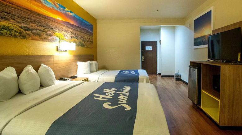 <b>Days Inn And Suites Houston North/Aldine Room</b>. Images powered by <a href="https://iceportal.shijigroup.com/" title="IcePortal" target="_blank">IcePortal</a>.