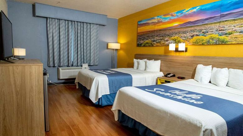 <b>Days Inn And Suites Houston North/Aldine Room</b>. Images powered by <a href="https://iceportal.shijigroup.com/" title="IcePortal" target="_blank">IcePortal</a>.