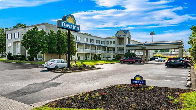 <b>Days Inn Chattanooga/Hamilton Place Exterior</b>. Images powered by <a href="https://iceportal.shijigroup.com/" title="IcePortal" target="_blank">IcePortal</a>.