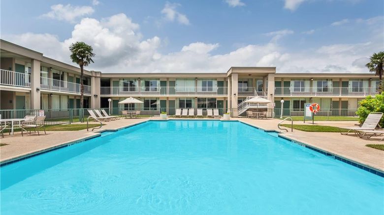 <b>Days Inn Seguin TX Pool</b>. Images powered by <a href="https://iceportal.shijigroup.com/" title="IcePortal" target="_blank">IcePortal</a>.
