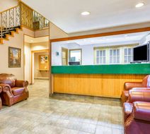 Howard Johnson Fort Saint John Lobby