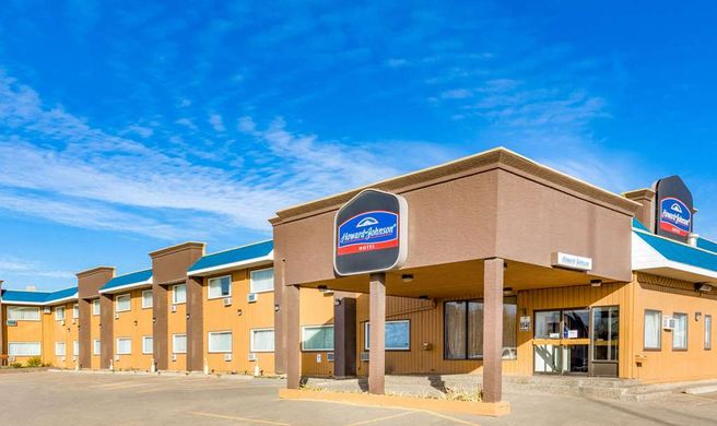 Howard Johnson Fort Saint John Exterior