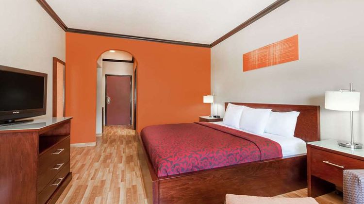 Days Inn & Suites Marquez Suite