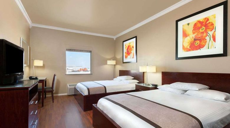 <b>Super 8 by Wyndham Groesbeck Room</b>. Images powered by <a href="https://iceportal.shijigroup.com/" title="IcePortal" target="_blank">IcePortal</a>.