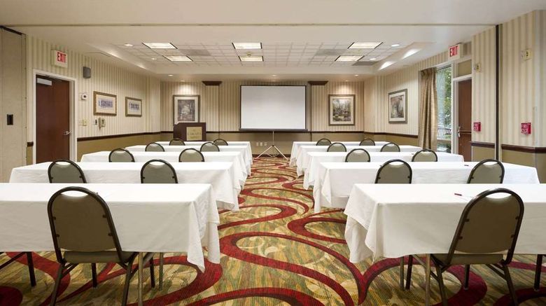 <b>Ramada Suites Orlando Airport Meeting</b>. Images powered by <a href="https://iceportal.shijigroup.com/" title="IcePortal" target="_blank">IcePortal</a>.