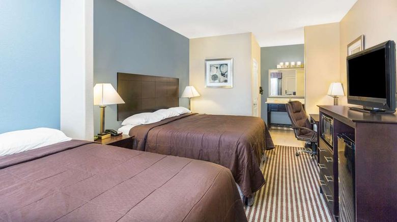 <b>Super 8 Center Room</b>. Images powered by <a href="https://iceportal.shijigroup.com/" title="IcePortal" target="_blank">IcePortal</a>.
