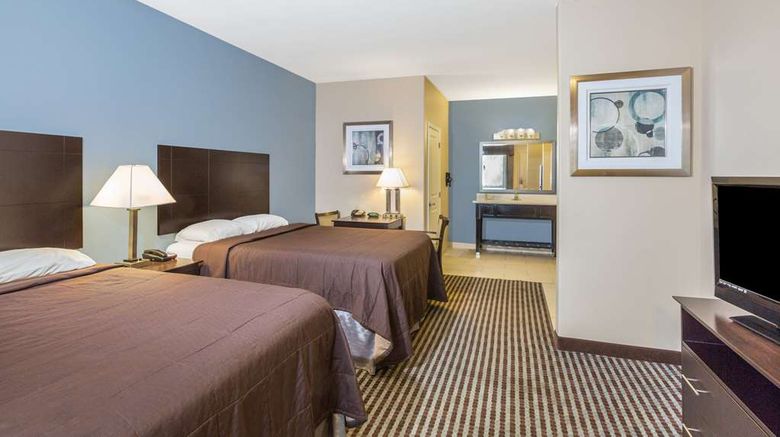 <b>Super 8 Center Room</b>. Images powered by <a href="https://iceportal.shijigroup.com/" title="IcePortal" target="_blank">IcePortal</a>.