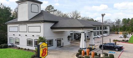 Super 8 Carthage Exterior