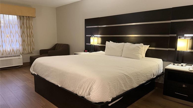 <b>Days Inn Budd Lake Room</b>. Images powered by <a href="https://iceportal.shijigroup.com/" title="IcePortal" target="_blank">IcePortal</a>.