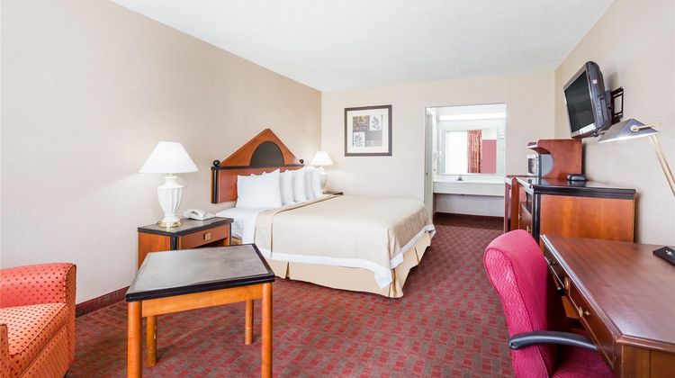 Days Inn Goldsboro Room