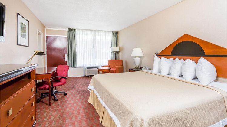 Days Inn Goldsboro Room
