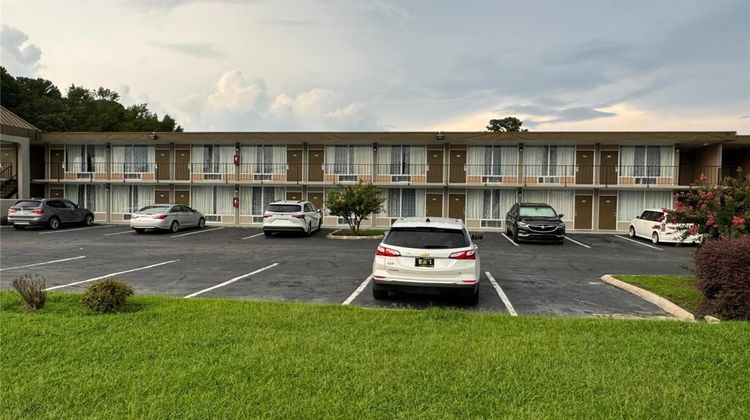 Days Inn Goldsboro Exterior