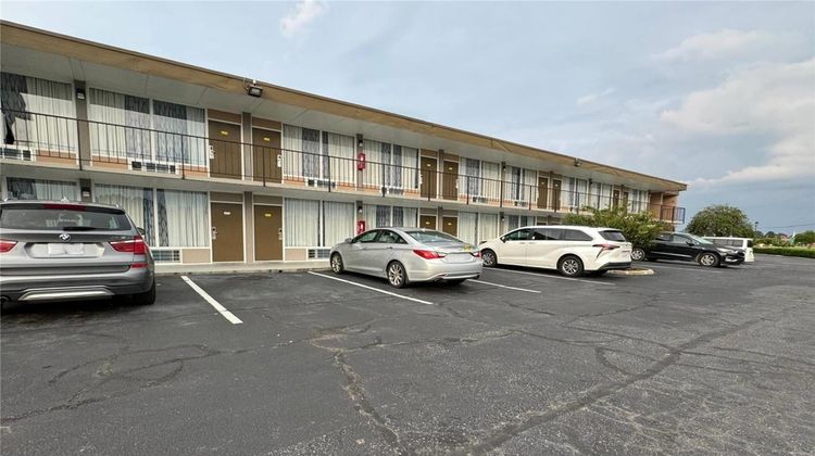 Days Inn Goldsboro Exterior