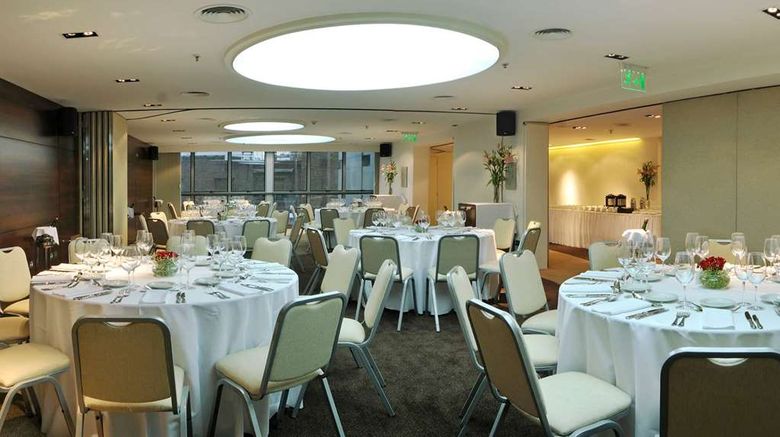 <b>Howard Johnson Hotel Cordoba Meeting</b>. Images powered by <a href="https://iceportal.shijigroup.com/" title="IcePortal" target="_blank">IcePortal</a>.