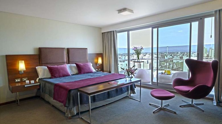 <b>Howard Johnson Hotel Cordoba Room</b>. Images powered by <a href="https://iceportal.shijigroup.com/" title="IcePortal" target="_blank">IcePortal</a>.