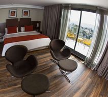 Howard Johnson Hotel Cordoba Room