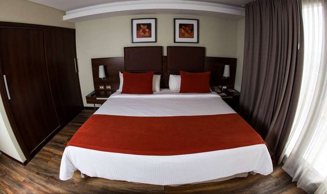 Howard Johnson Hotel Cordoba Room