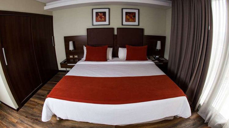 Howard Johnson Hotel Cordoba Room