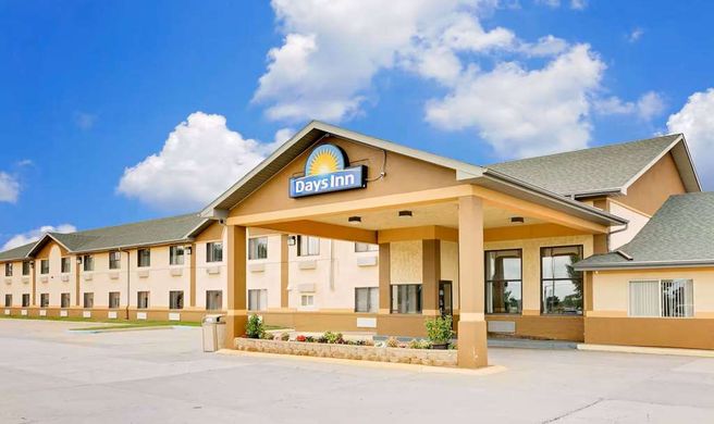 Days Inn North Sioux City SD Exterior