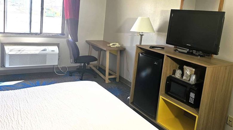 <b>Days Inn North Sioux City SD Health</b>. Images powered by <a href="https://iceportal.shijigroup.com/" title="IcePortal" target="_blank">IcePortal</a>.