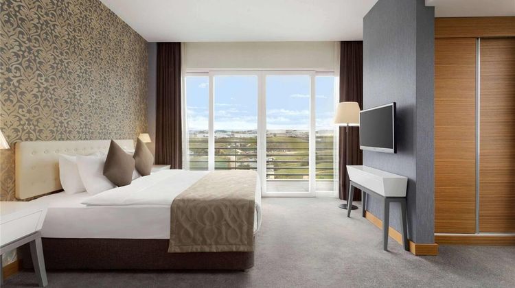 Ramada Plaza Istanbul Asia Airport Room