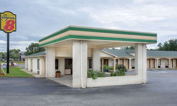 Super 8 Sumter