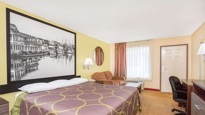 <b>Super 8 Sumter Room</b>. Images powered by <a href="https://iceportal.shijigroup.com/" title="IcePortal" target="_blank">IcePortal</a>.