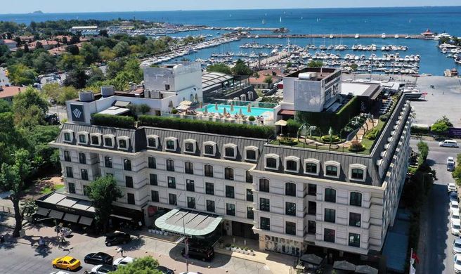 Wyndham Grand Istanbul Kalamis Marina Exterior