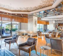 Wyndham Grand Istanbul Kalamis Marina Lobby