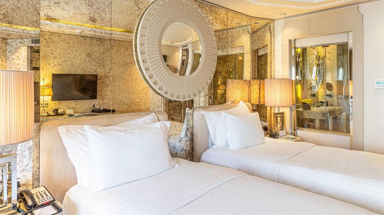 <b>Wyndham Grand Istanbul Kalamis Marina Room</b>. Images powered by <a href="https://iceportal.shijigroup.com/" title="IcePortal" target="_blank">IcePortal</a>.