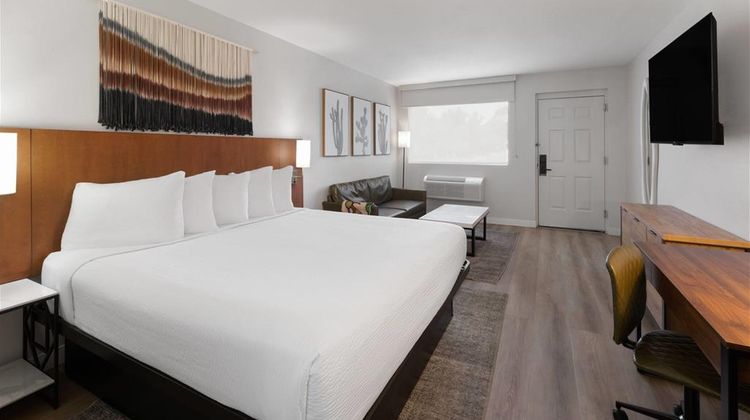 Kokopelli Inn, Trademark Collection Suite