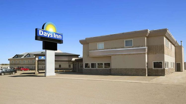 Days Inn High Level Exterior