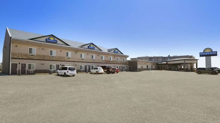 Days Inn High Level Exterior