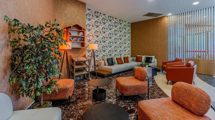 Ramada Plaza By Wyndham Izmir Lobby