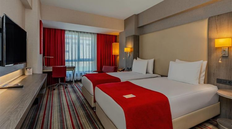 Ramada Plaza By Wyndham Izmir Room